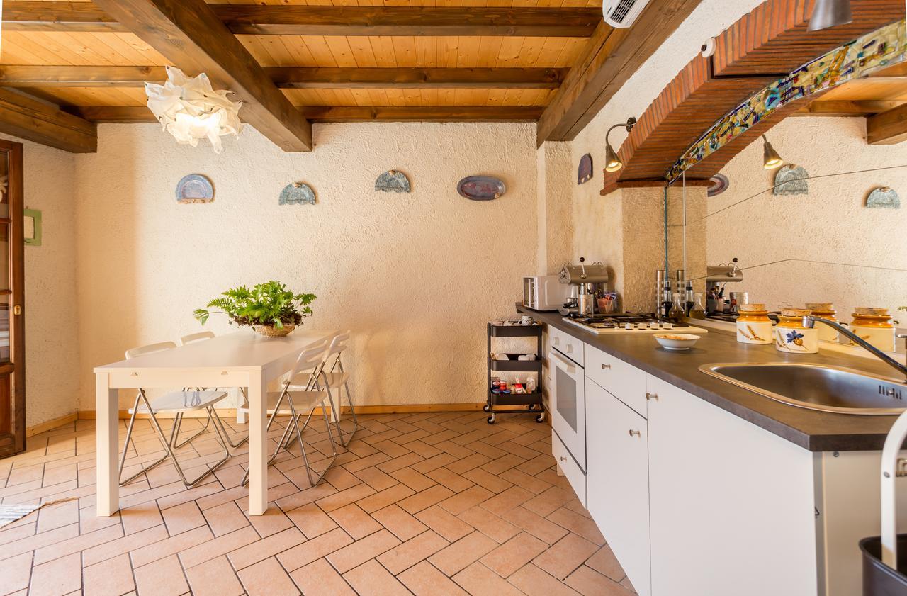 Apartamento Casa Dei Ciliegi Monti di Villa Exterior foto